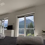 Luxury Sole Apartment Moltrasio